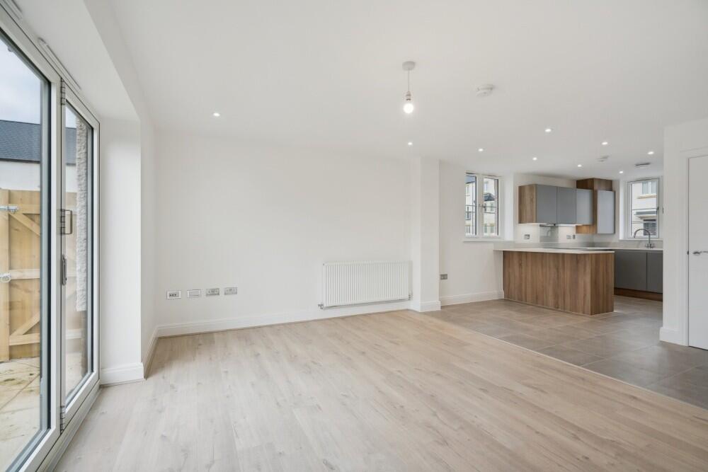 House in East Hampshire, Bordon, Whitehill - View 4