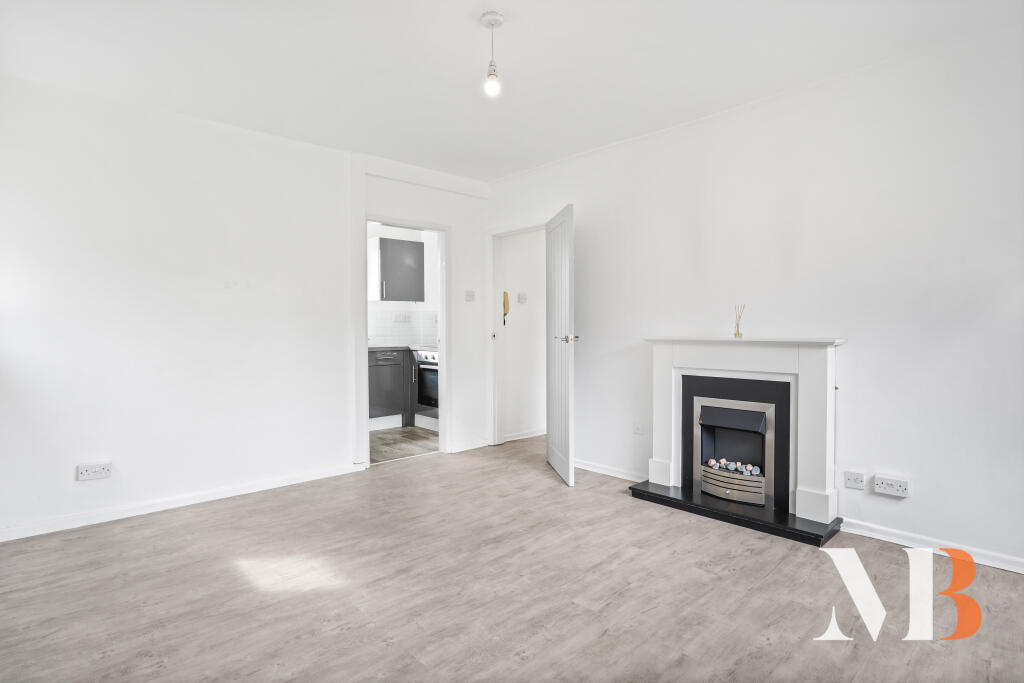 Charminster Drive, Coventry photo 3