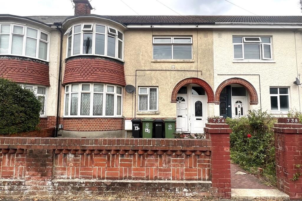 Main image of property: Beaconsfield Avenue, Drayton, Portsmouth, Hampshire, PO6 2PT