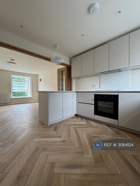 Main image of property: Cotelands, Croydon, CR0