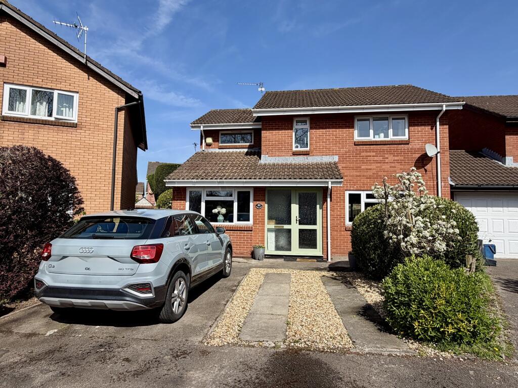Main image of property: Cowleaze, Magor, Mon. NP26 3LE