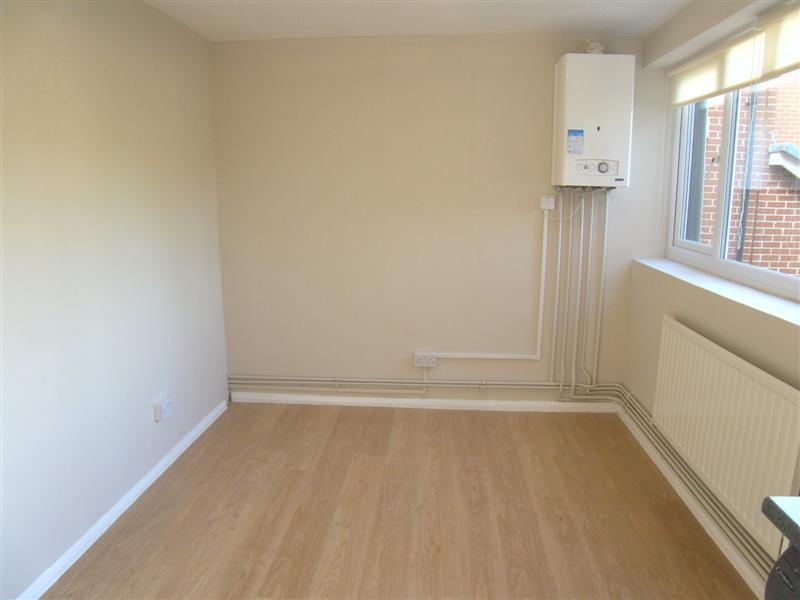 Apartment in London, Hornchurch - View 4
