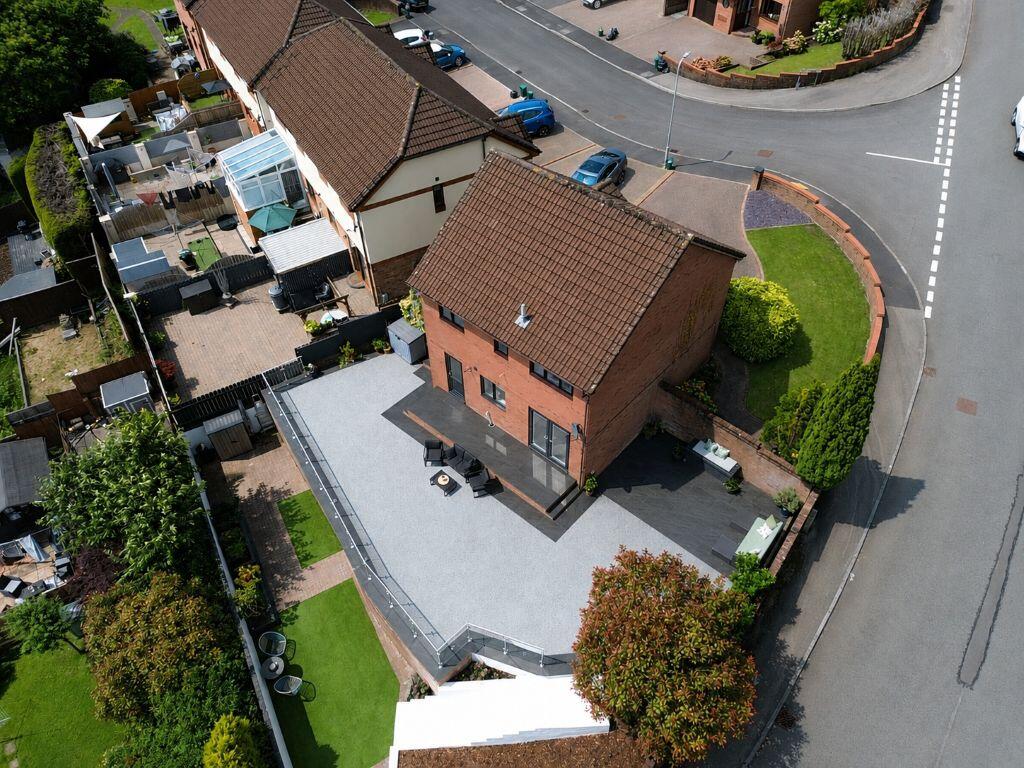 Pen-Y-Mynydd, Coed-Y-Cwm, Pontypridd, CF37 3JG photo 2