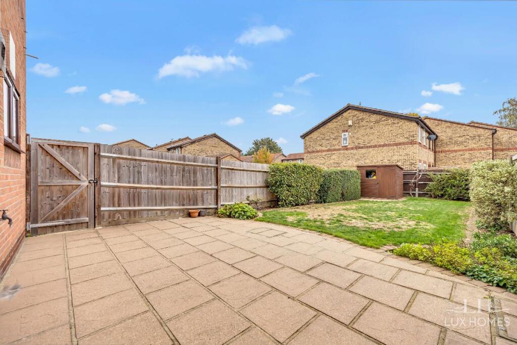 Blunden Close, Dagenham photo 4