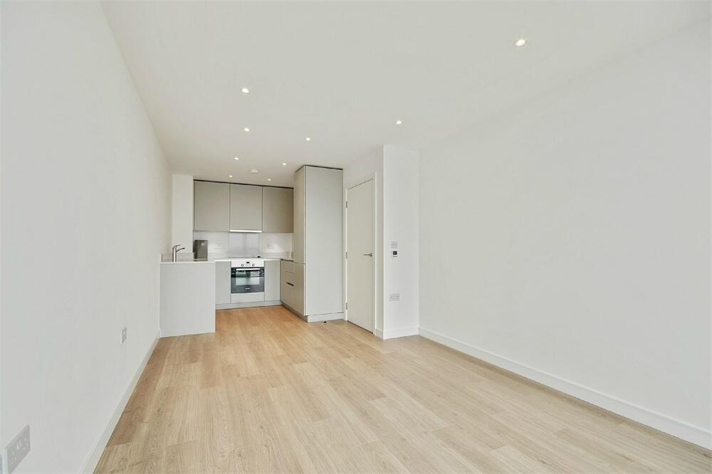 Main image of property: Pinnacle Apartments, Saffron Central Square, Croydon, CR0