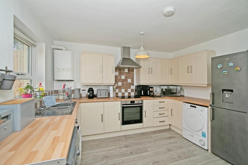 House in Truro, Carn Brea - More
