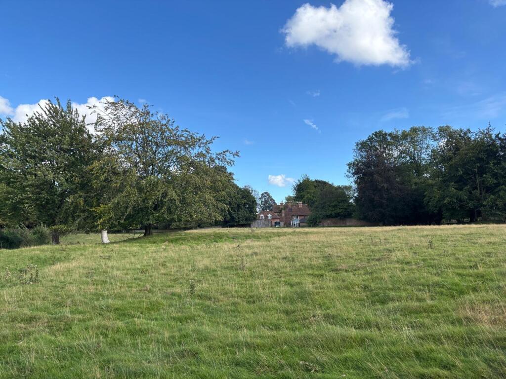 Main Road, Sellindge, Ashford, Kent, TN25 photo 2