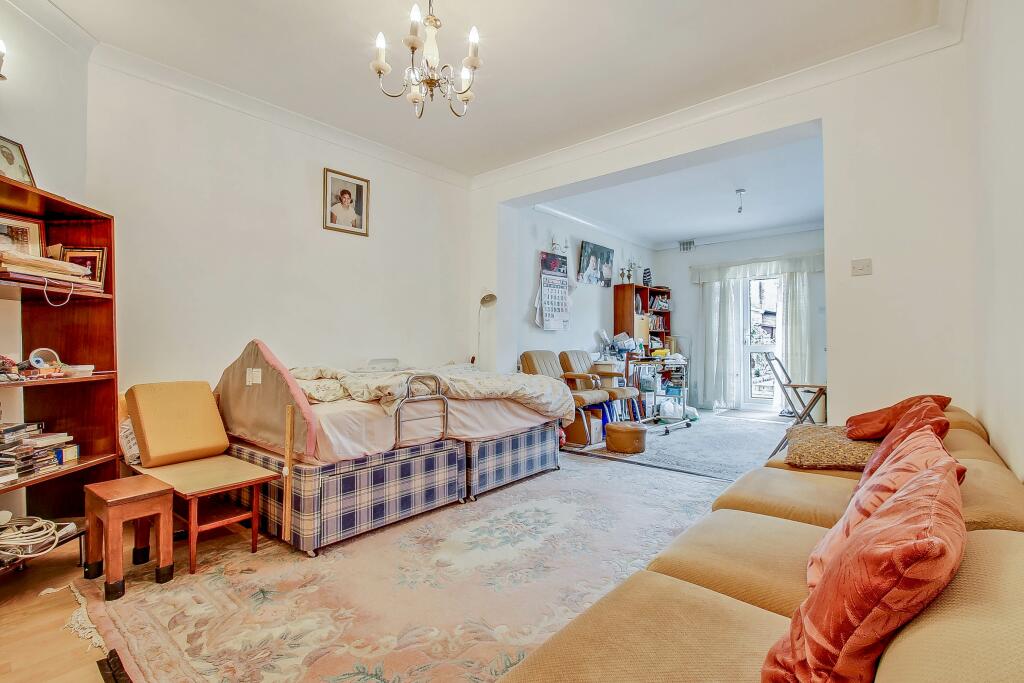 House in Southall - View 3