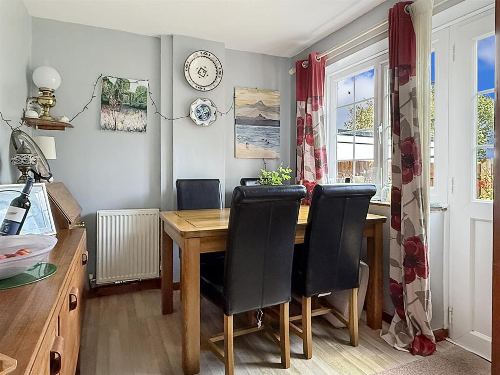 Blakeland Road, Fremington, Barnstaple photo 4