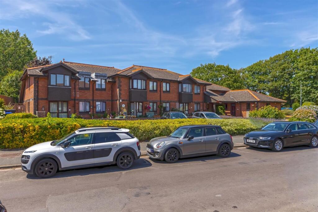 Main image of property: Goring Street, Goring-By-Sea
