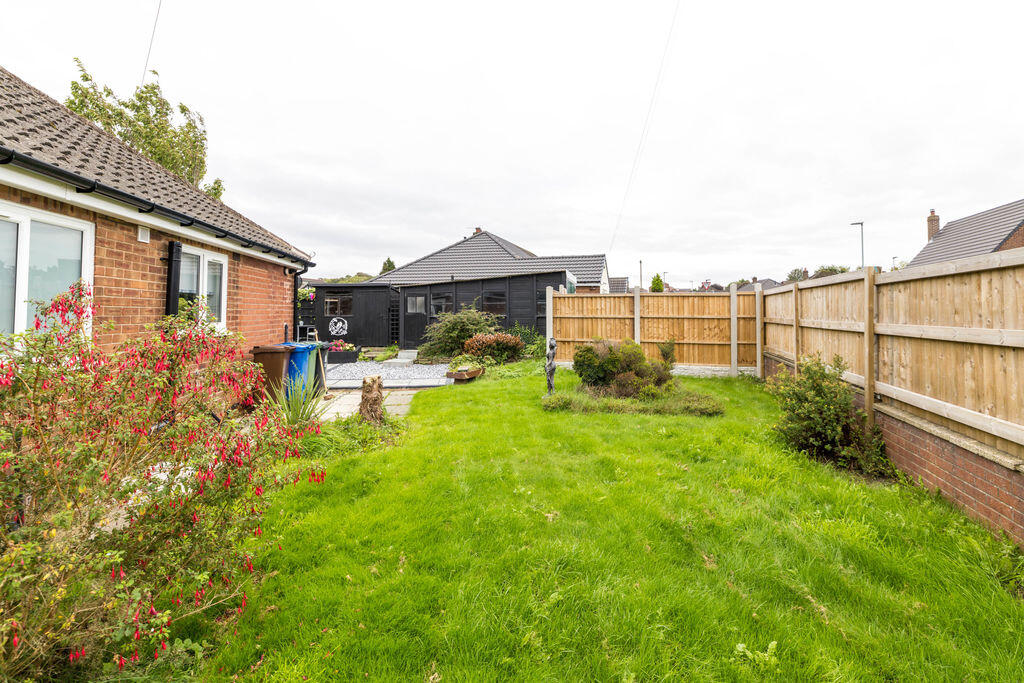 Thames Drive, Orrell, WN5 8NS photo 3