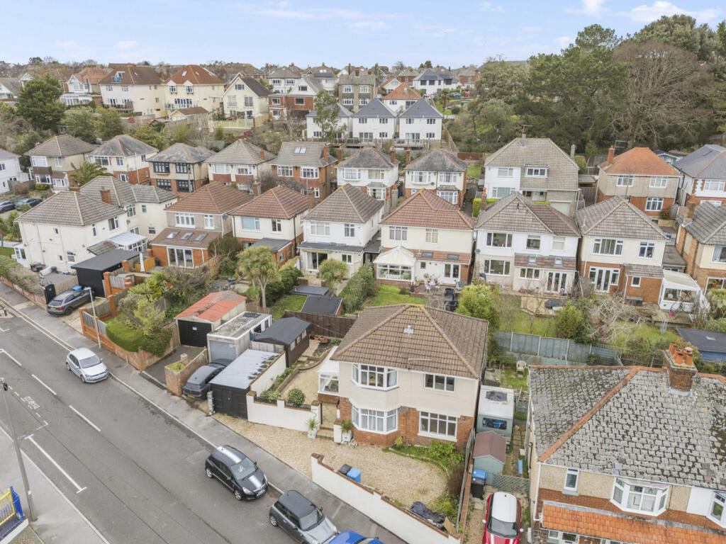 Main image of property: Queens Road, Poole, BH14