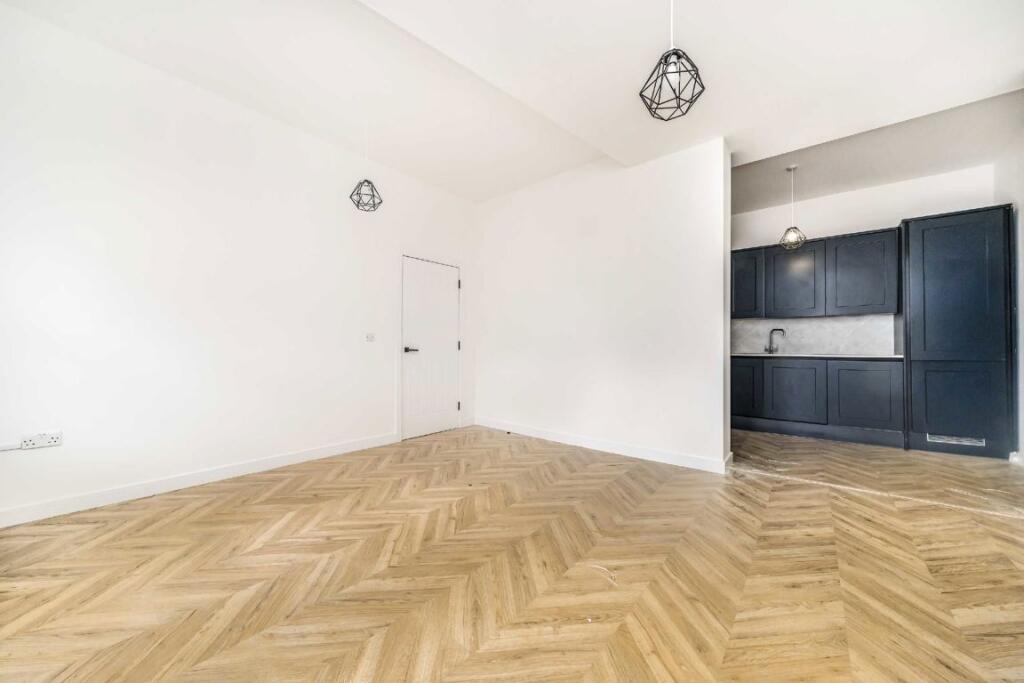 Main image of property: Queens Crescent, Kentish Town