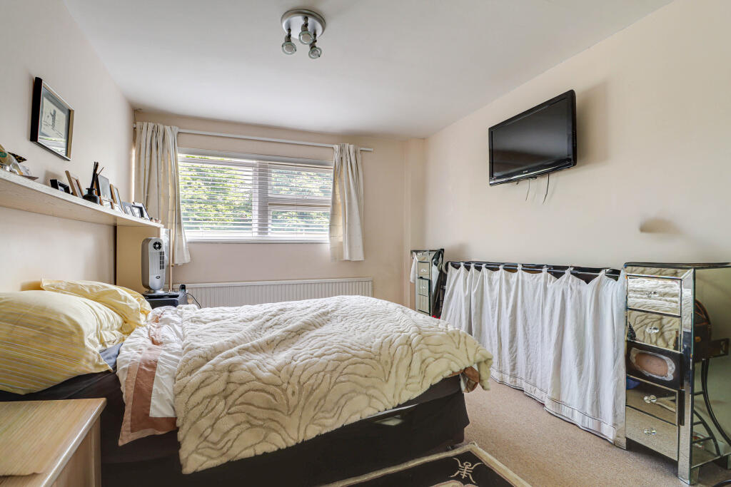 House in St Albans, Southdown, Harpenden - View 5
