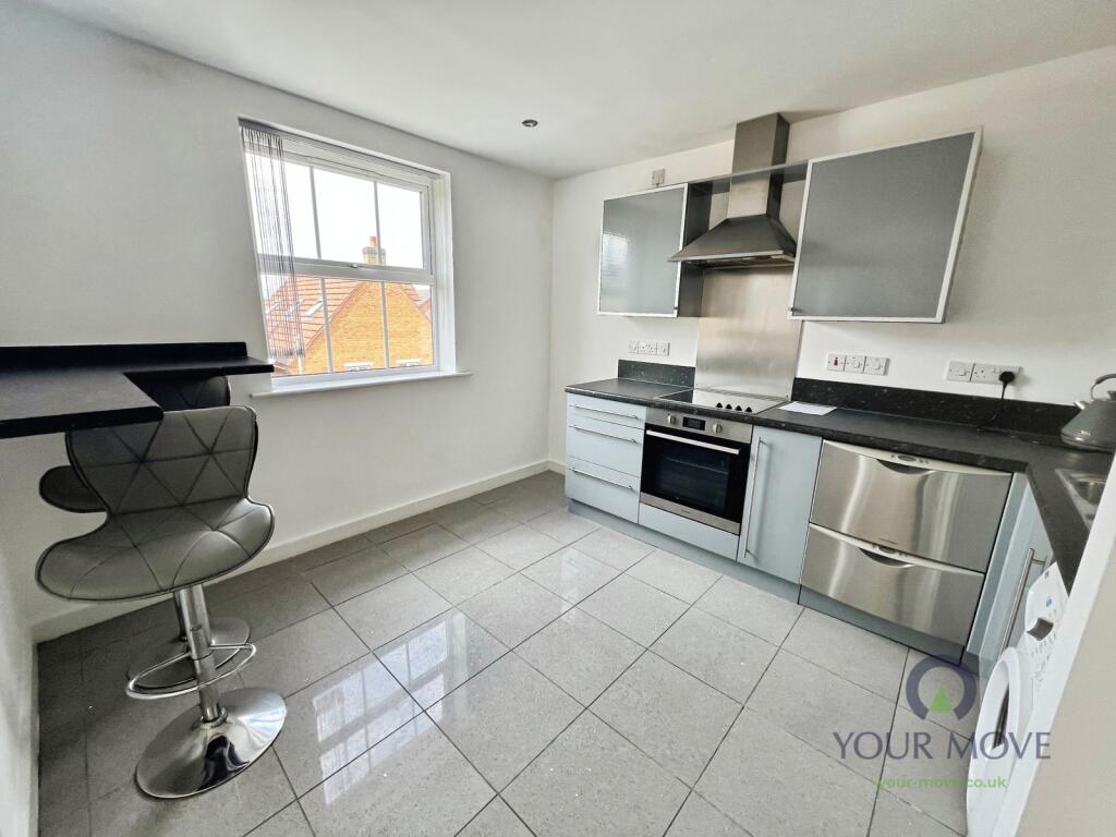 Apartment in Dudley, West Midlands - View 4