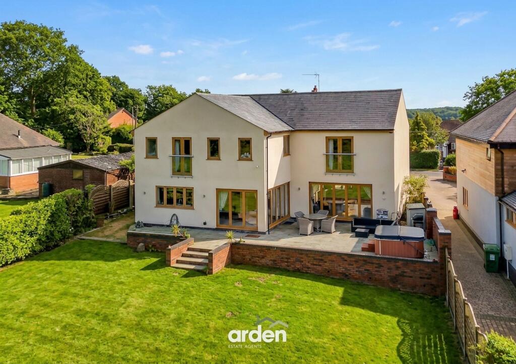 Crumpfields Lane, Redditch, B97