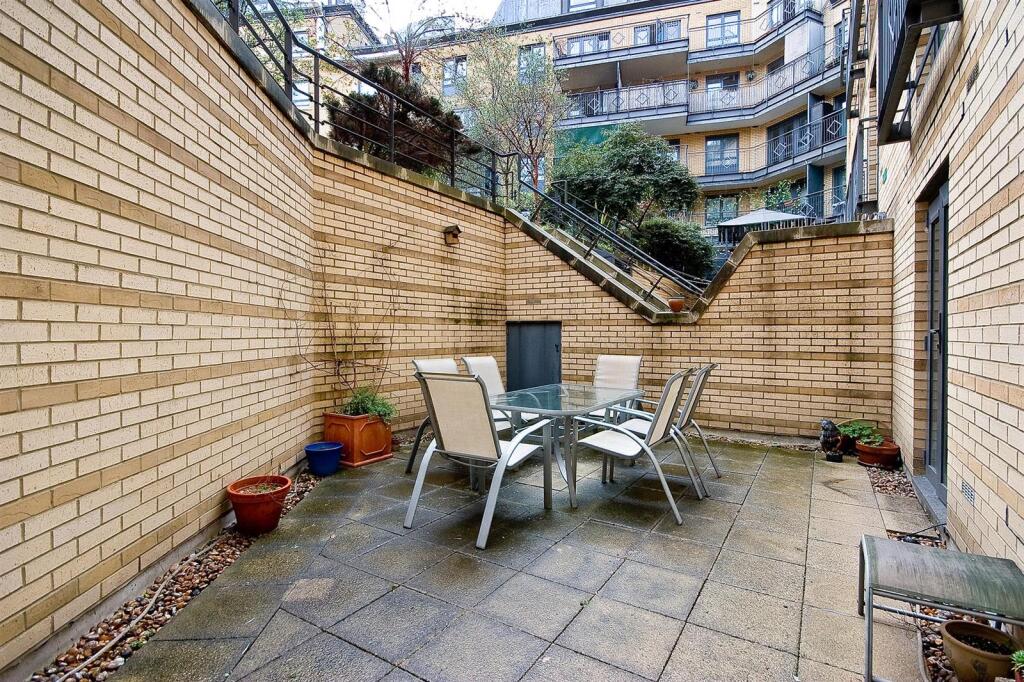 Apartment in London - View 4