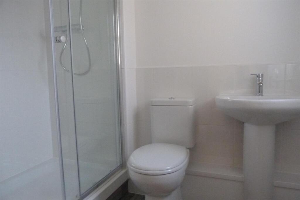 Apartment in Cardiff - View 4