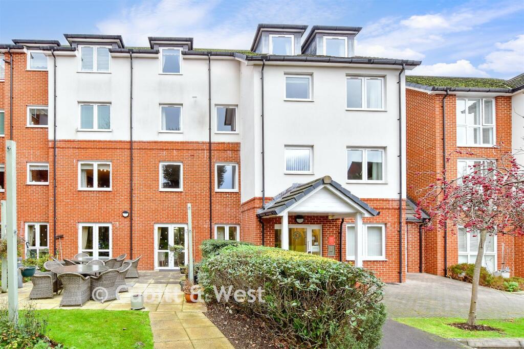 Main image of property: Beaconsfield Road, Waterlooville, Hampshire