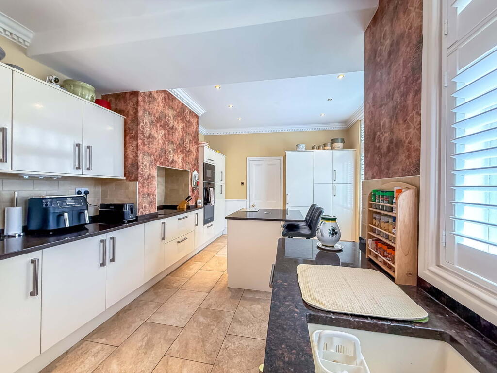 Morley Road, Hesketh Park, Southport, PR9 9JS photo 4