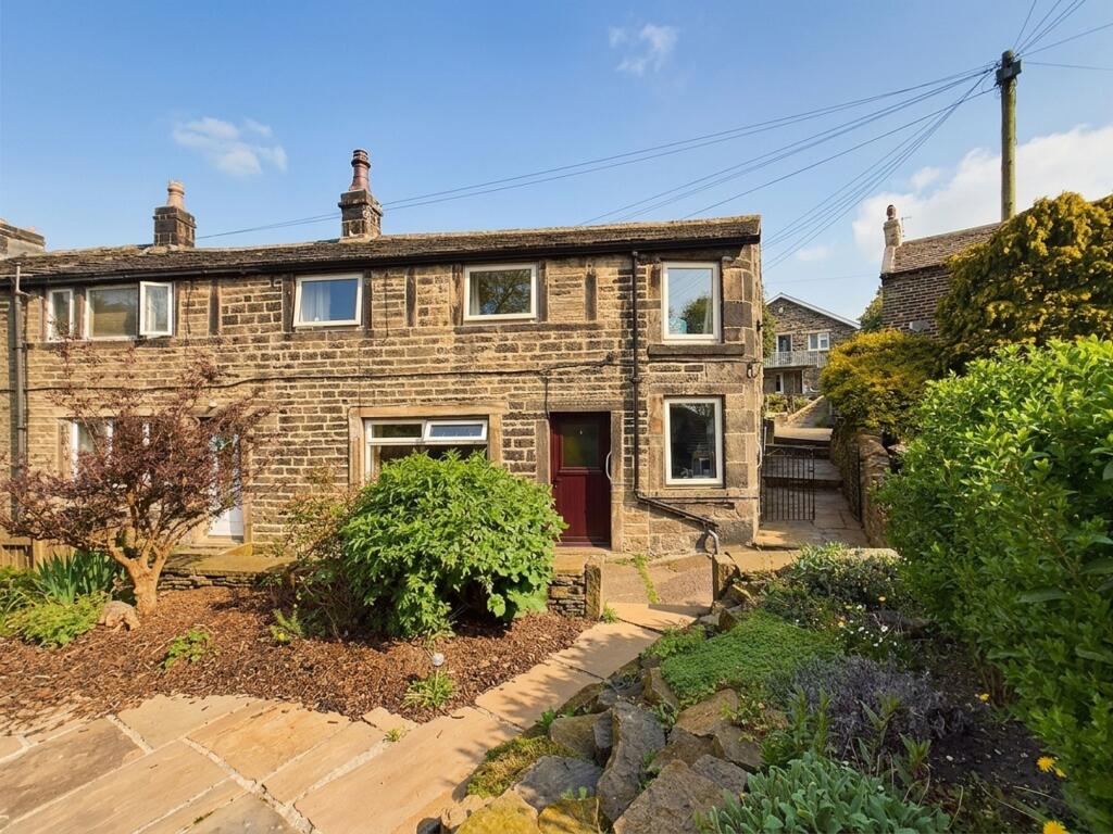 3-bed house on Paris, Scholes, HD9, £200,000
