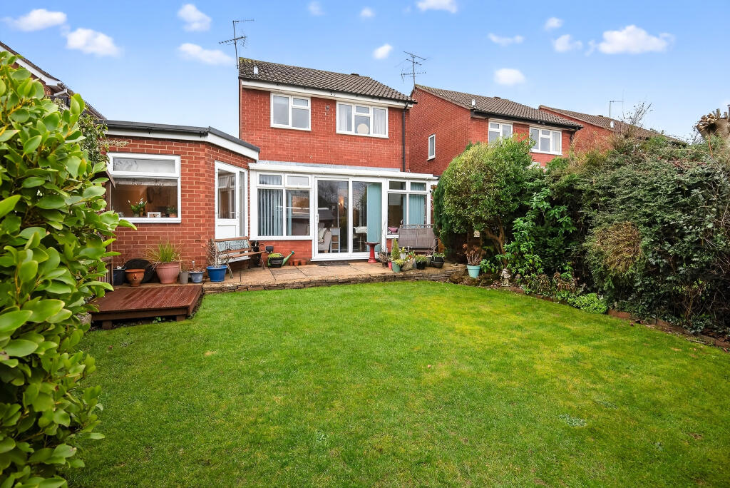 Main image of property: Wickmere Close, Luton, LU2