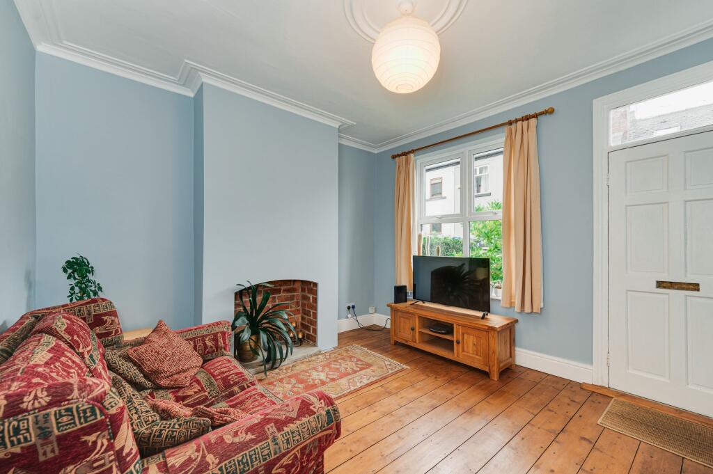 House in Sheffield, Meersbrook Bank, Meersbrook - View 3