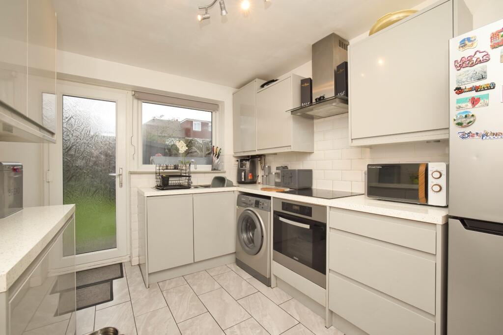 Camden Road, Broadstairs, Kent, CT10 photo 3