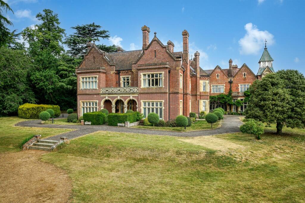Main image of property: Gloucester Court, Croxley Green, Rickmansworth