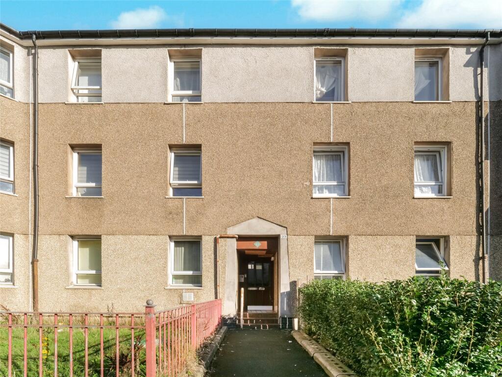 3-bed flat on Riccarton Street, Glasgow, Glasgow City, G42, £115,000