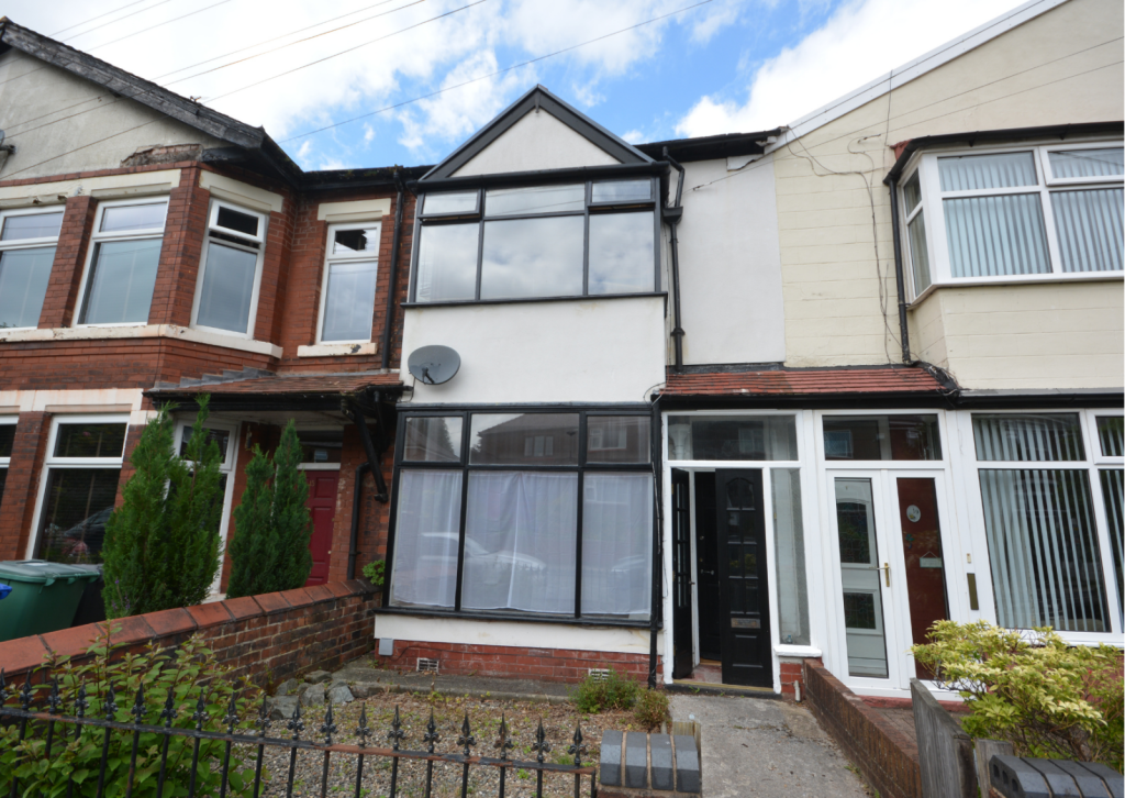 Main image of property: Cuckoo Lane, Whitefield, M45