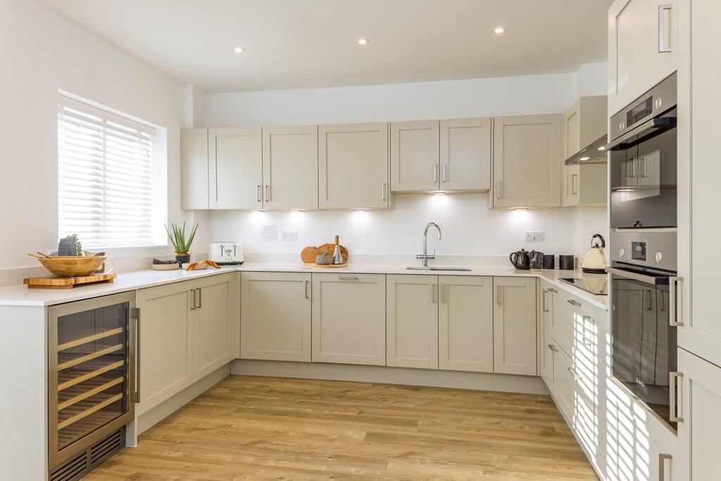 House in Little Heath, Hertfordshire - View 3
