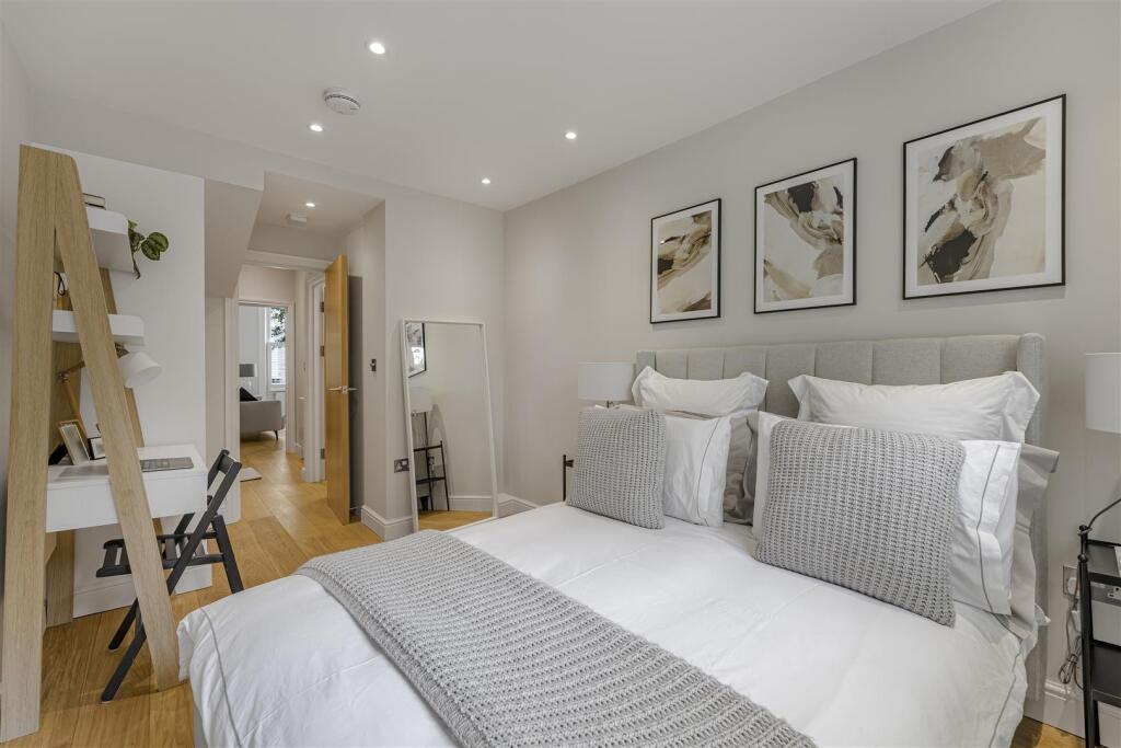 Apartment in London, Lot's Village, Earl's Court - More