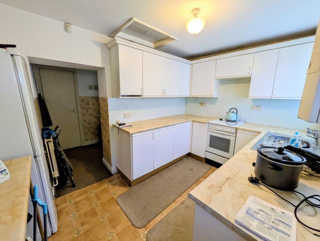 House in Bradford, Trident - View 3