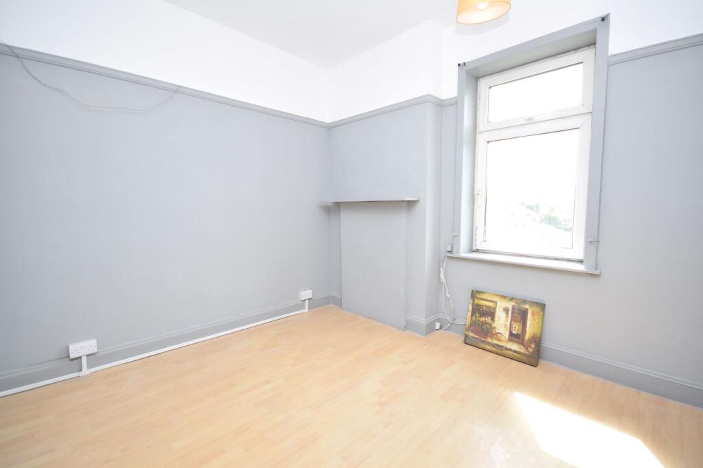 Apartment in Edinburgh - More