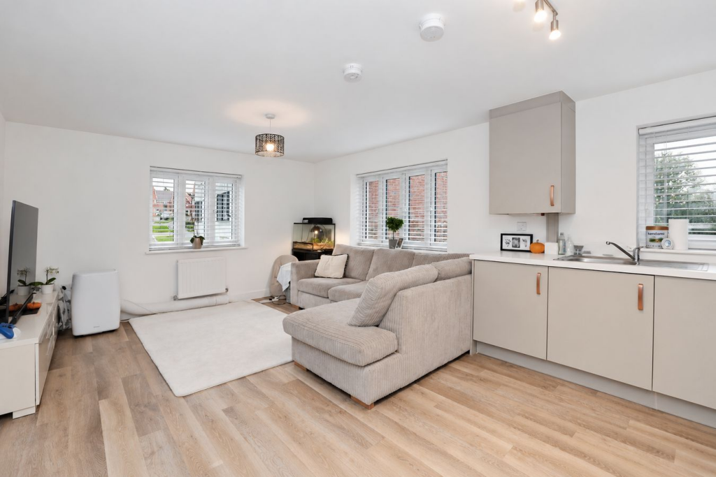 Apartment in Redhill - View 4