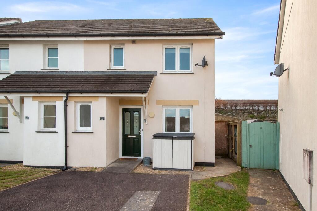 3-bed semi-detached on Brennacott Place, Bideford, EX39, £195,000