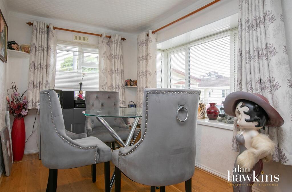 House in Bradenstoke, Lyneham and Bradenstoke - More