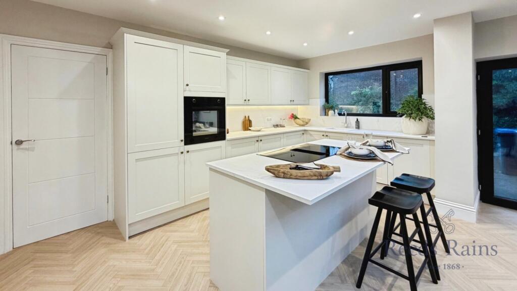 House in Durham - View 3