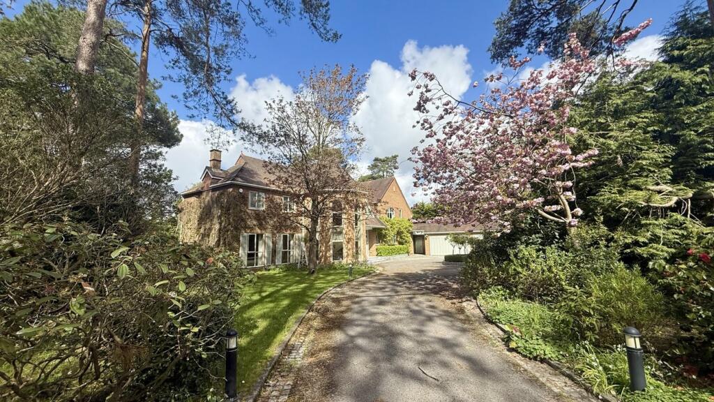 Main image of property: Lawrence Drive, Canford Cliffs, Poole, BH13