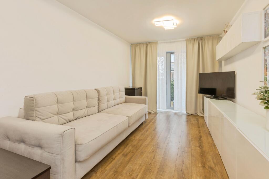 Discovery Drive, Swanley, BR8 photo 4