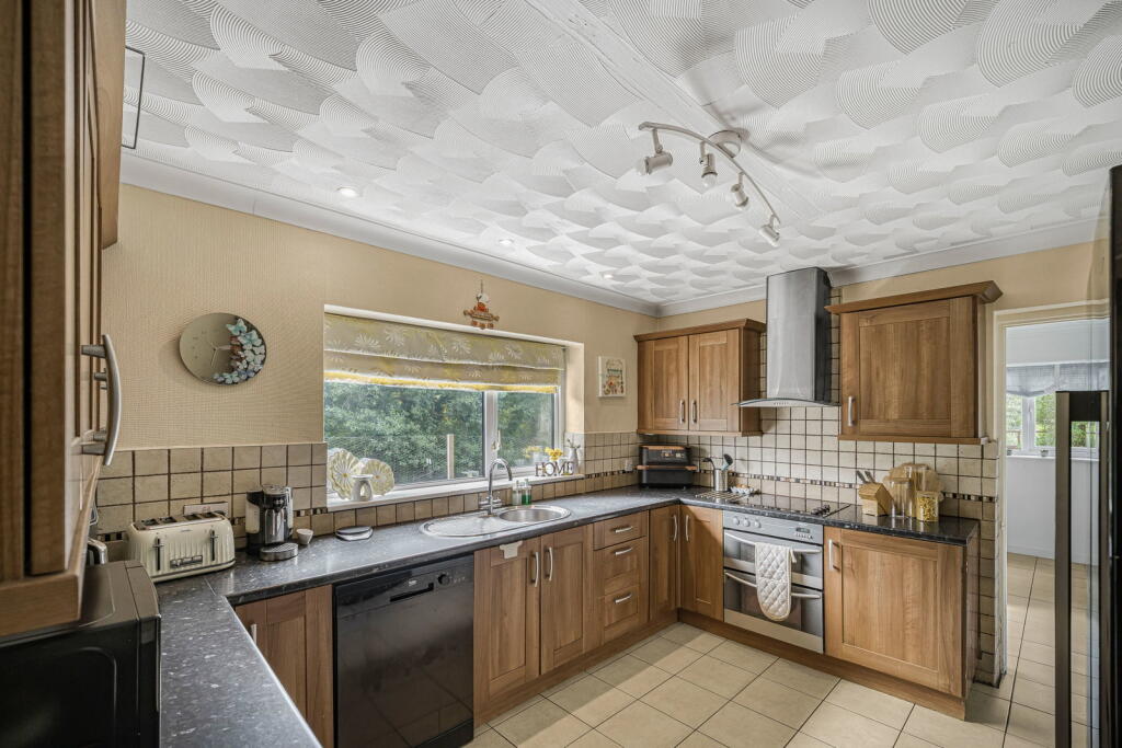 House in Cardiff, Llanharan - More