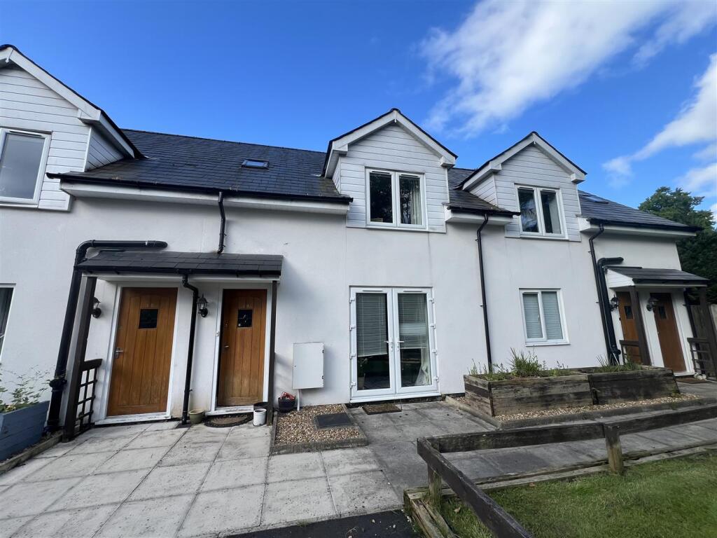 Main image of property: 27 Cavendish Road, Eccles, Manchester