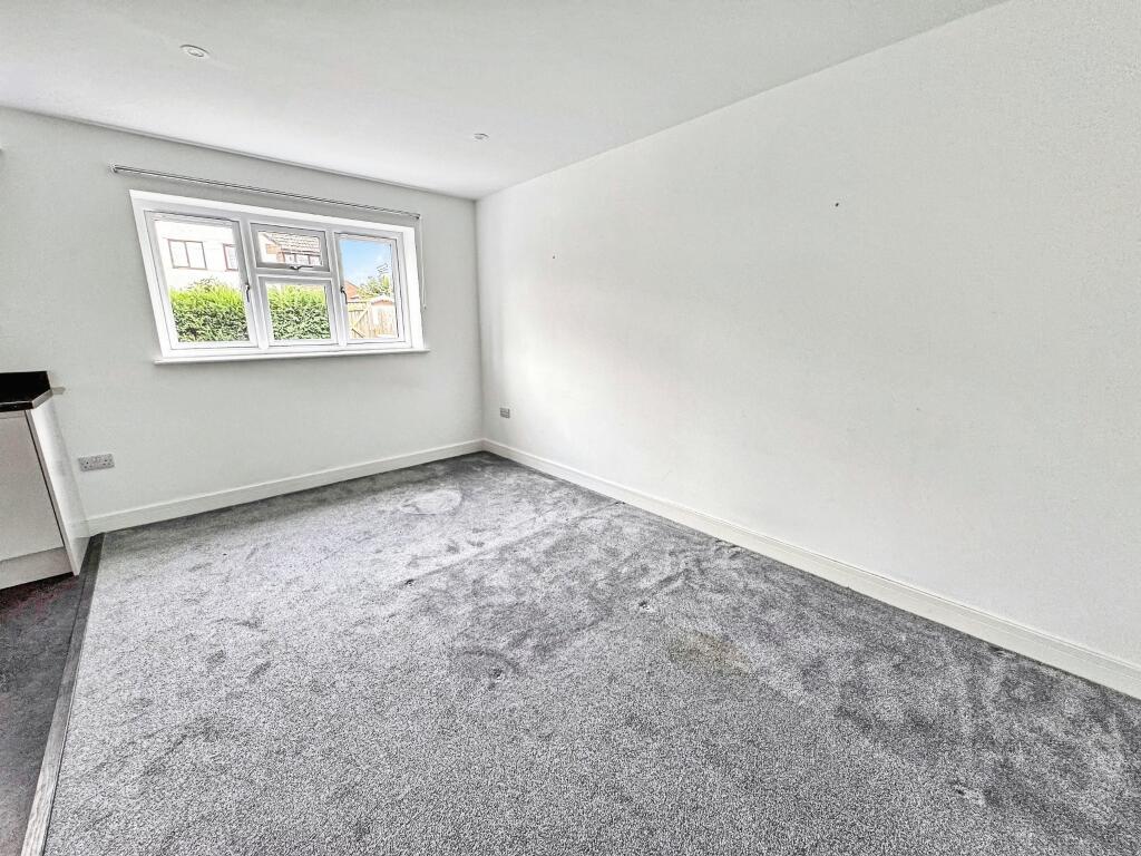 School Road, Durrington, Salisbury - View 4