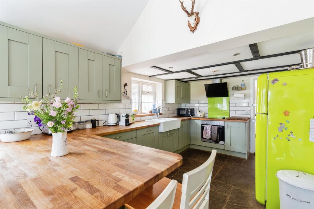 House in Bath, Southwick - View 5