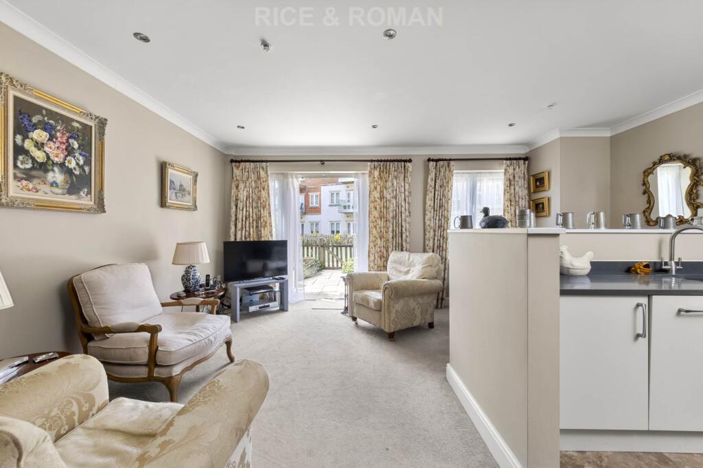 Lynwood Village, Sunninghill photo 2