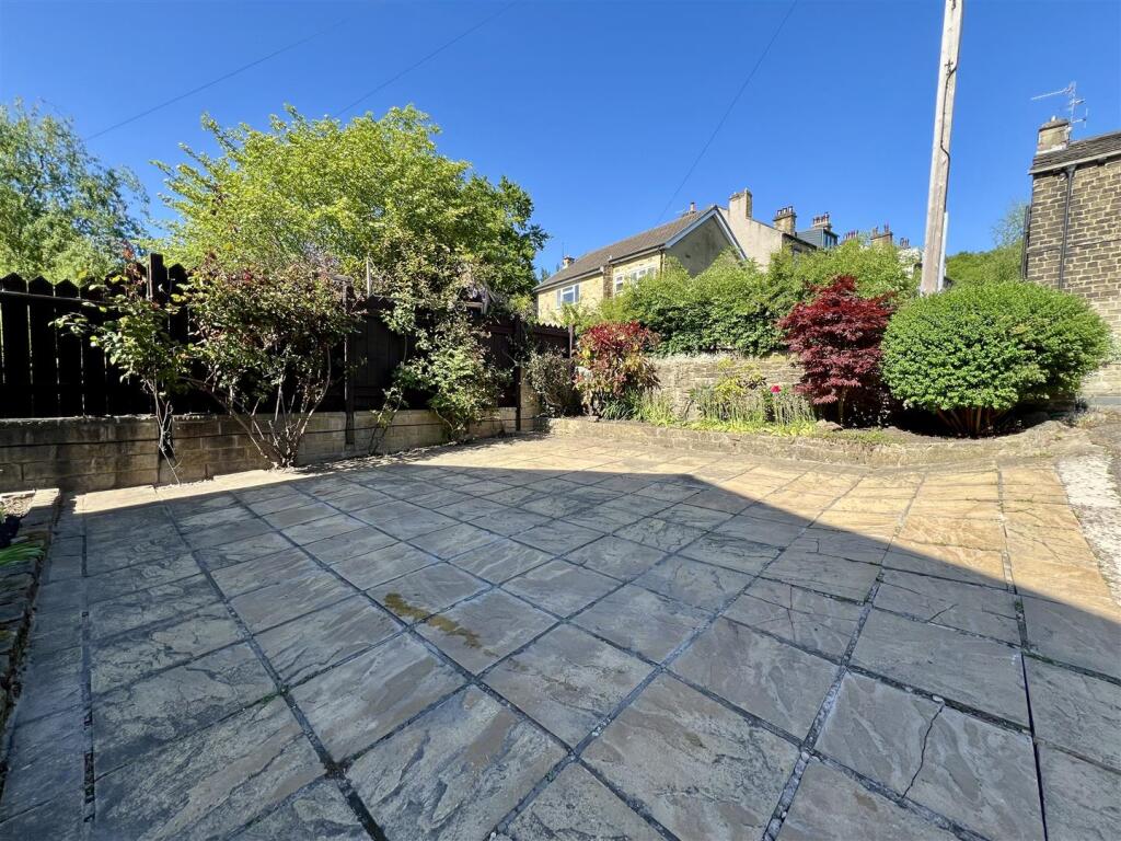 Additional image 26 of Crownest Lane, Bingley