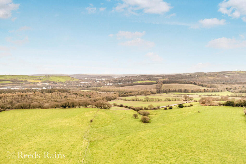 Fall Lane, Hartshead, Liversedge, West Yorkshire, WF15 image 2