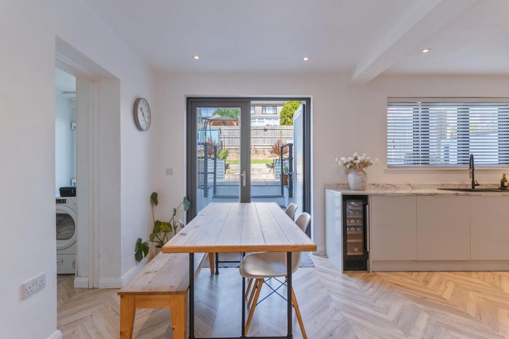 Penylan Close, Bassaleg, NP10 - More