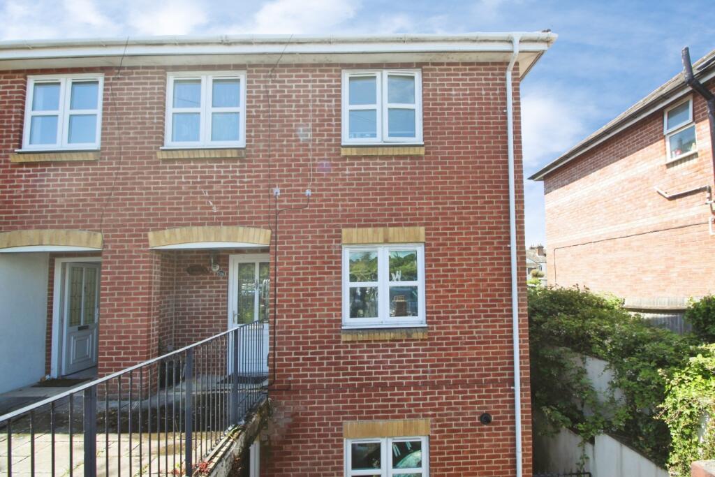 Main image of property: New Road, Netley Abbey